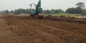 Pekerjaan Pematangan Lahan Cluster PG4 di Kawasan OCBD